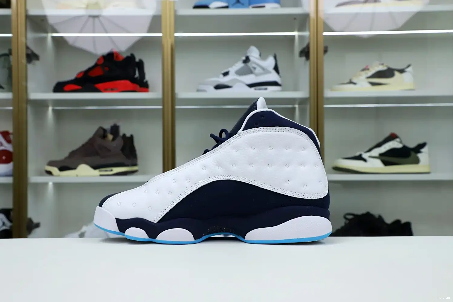 13 Kimikick OBSIDIAN AIR RETRO BLUE JORDAN WHITE 414571-144 POWDER 0620